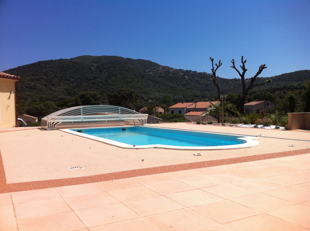 Piscines : 8 à 10 mètres - Corse Piscine